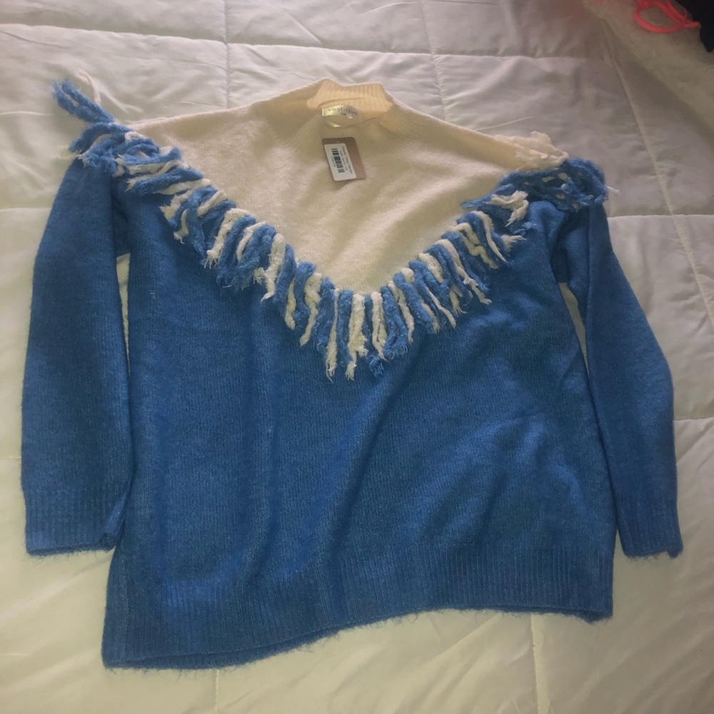 Women’s sweater